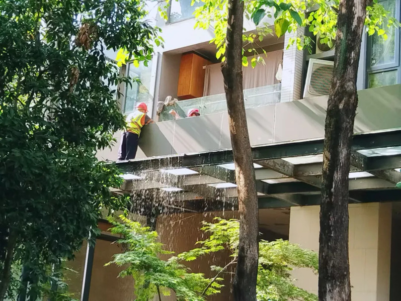 *花園，洗雨眉啦！